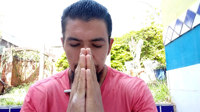 Como Se Conectar com Deus e Sentir sua Presença